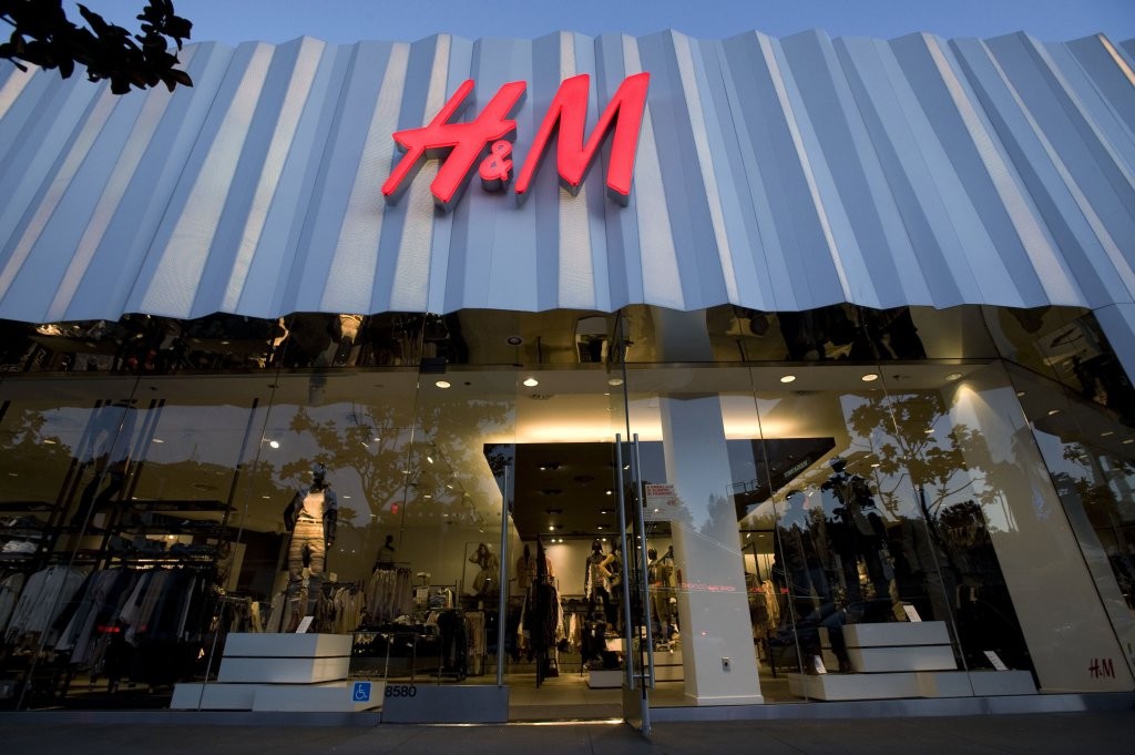 H&M announced on September 28, 2017 that its third quarter net profit fell 20%. Its stock price, which has fallen steadily since 2015, was down 5% percent on the day.