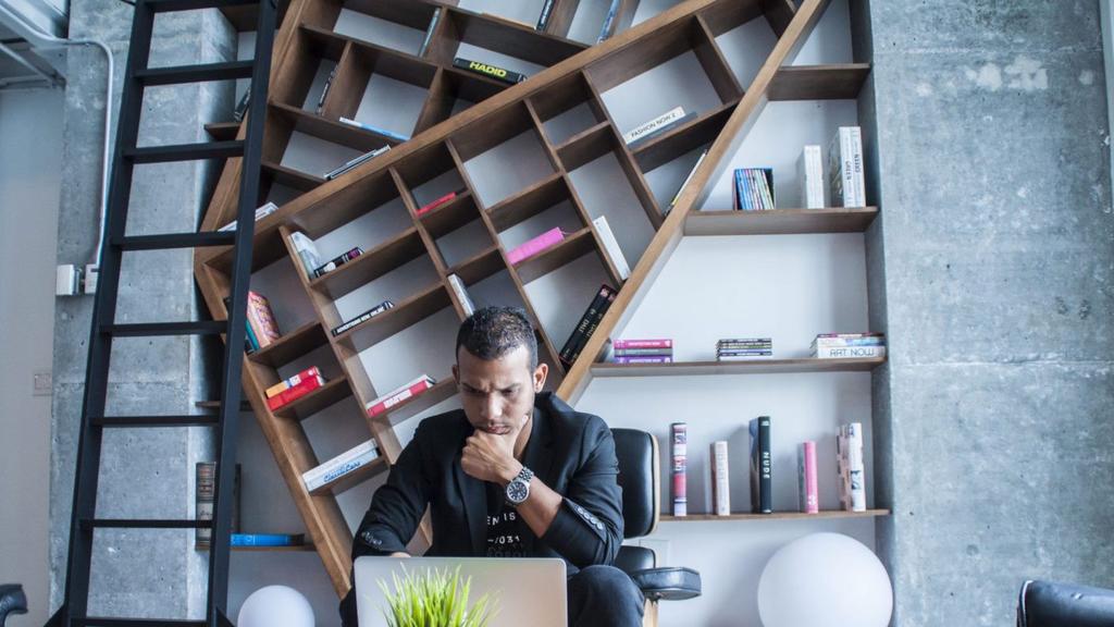 DACA Dreamer Turns Digital Entrepreneur, Aids Hispanic Community