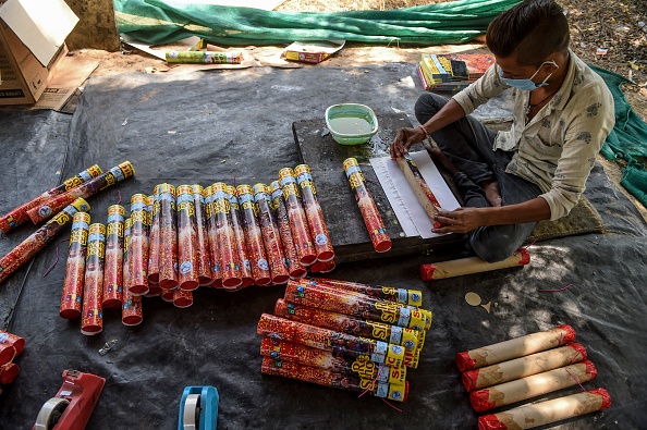 Diwali Fails to Light Up India’s Pandemic-hit Fireworks Industry