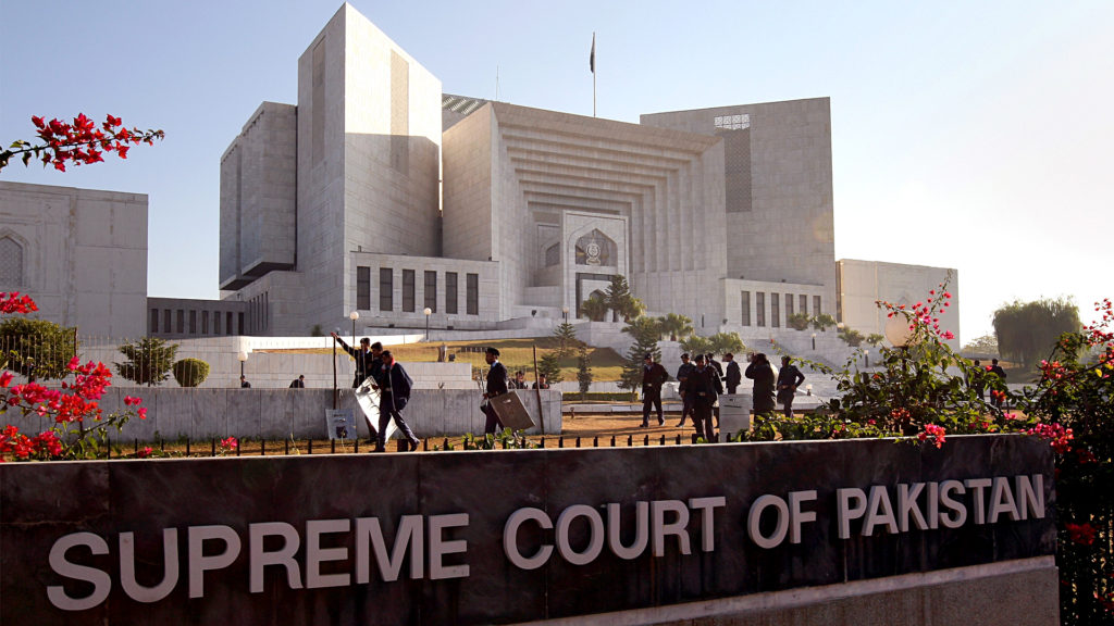Pakistan Supreme Court Orders Government to Rebuild Destroyed Hindu Temple