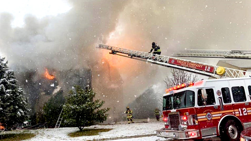VIDEO: Inferno Heroes: Firefighters Battle Huge House Blaze