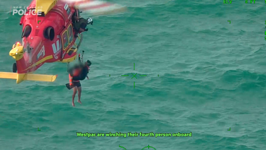 VIDEO: Yacht A Lucky Escape: Four Boaters With No Life Jackets Plucked From Ocean