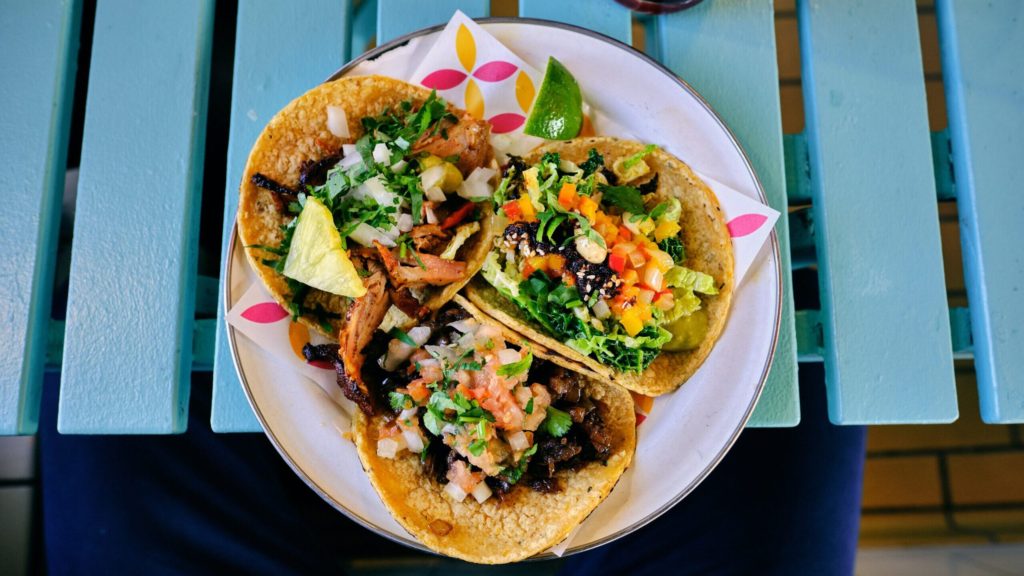 Antojitos atraen por igual a mexicanos y extranjeros