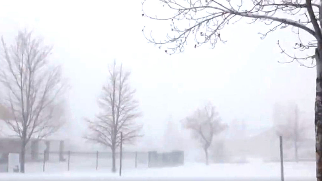One Of The Biggest Snow-Storms In US History Brings Record-Breaking 1.3 Metres Of Snow And Lots Of Power Outages