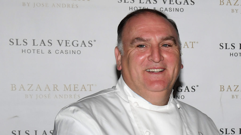El famoso chef José Andrés quiere que los estadounidenses se vacunen