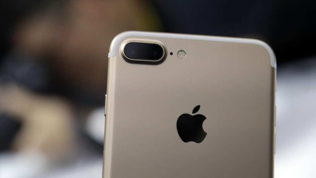 Independent Commission Against Corruption Hears Plea For Apple Products