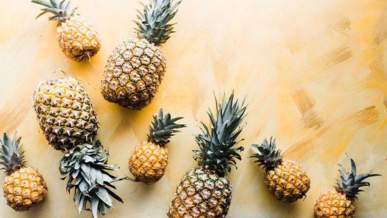 Piña, fruta tropical de América que tiene múltiples usos y beneficios ...