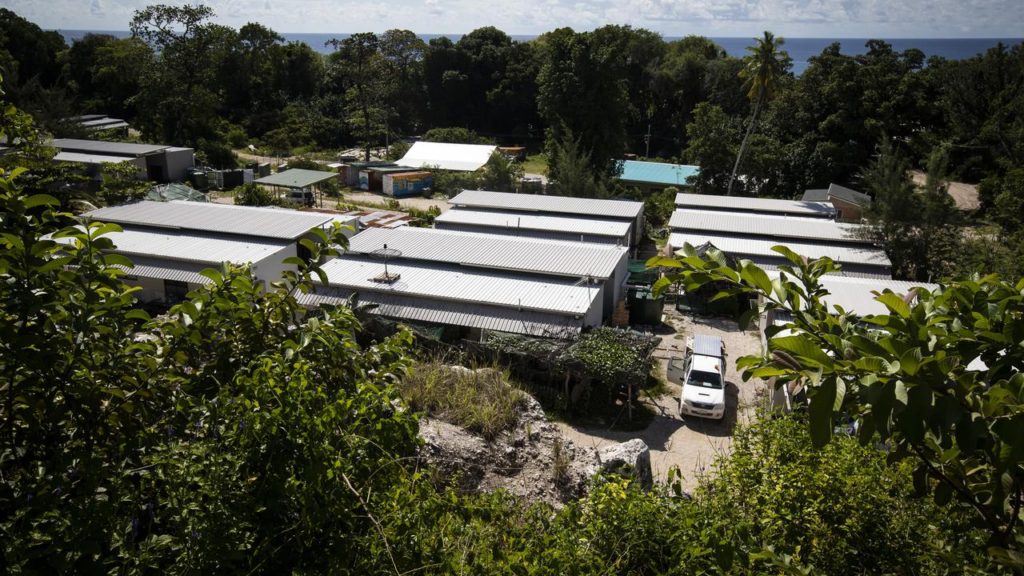Refugees In Australia Told To Return To Nauru