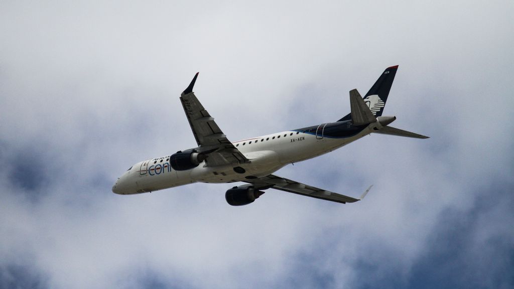 Ruido y confusión: rediseño del espacio aéreo en México causa polémica