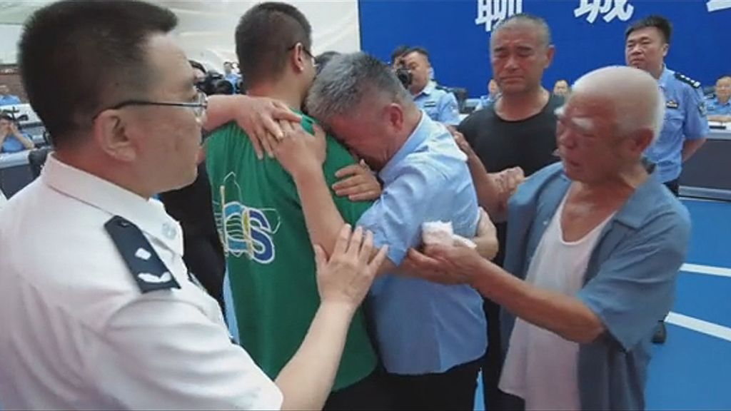 La historia de un padre que buscó incansablemente a su hijo desaparecido durante 24 años tuvo final feliz
