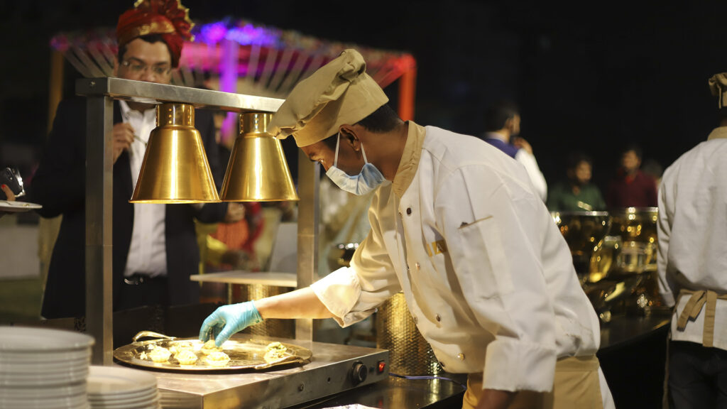 Indian Service Sector Stuck In Contraction, Business Activity Falls Again: Report