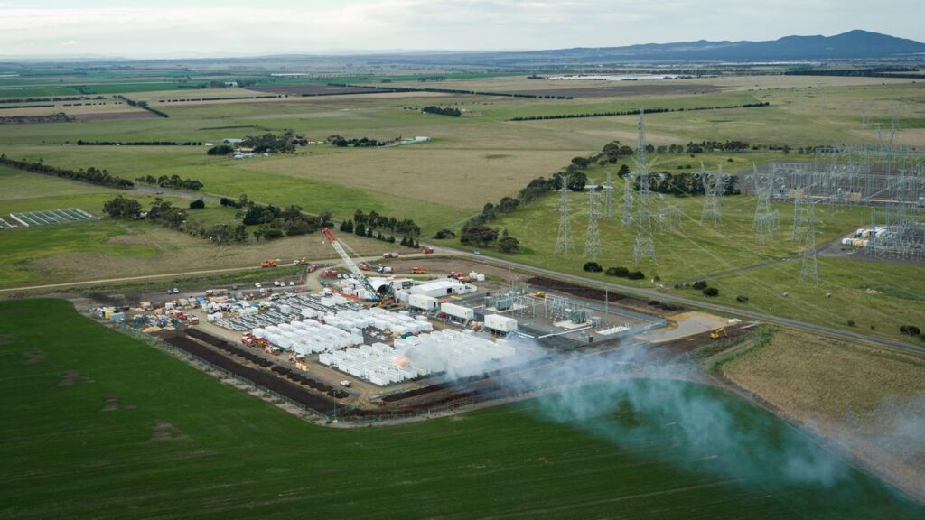 Tesla “Big Battery” Fire In Australian State To Be Assessed By Experts