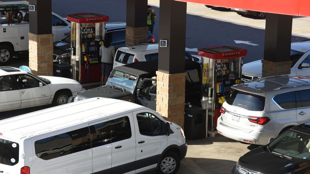 Unwavering Demand Seems To Be Keeping Prices High At The Gas Pump