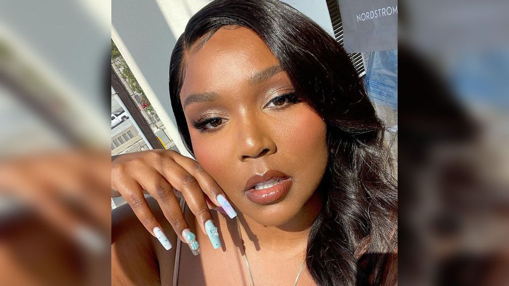 Lizzo Teases Cardi B Feature On Upcoming Single “Rumors”