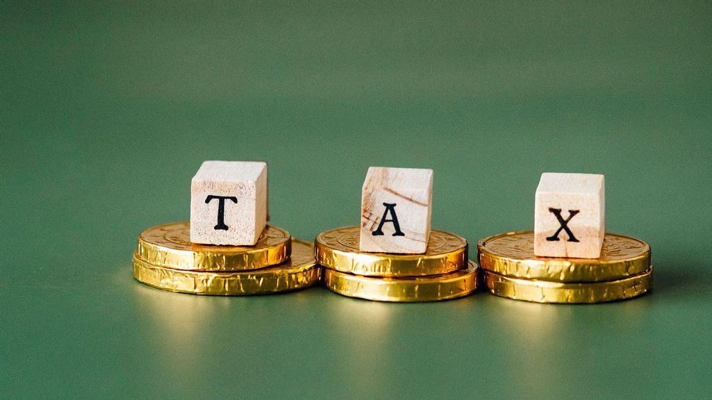 Indian Parliament Passes Taxation Bill Amidst Protests From Opposition