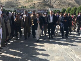Bernard-Henri Lévy visited many international hotspots, including Afghanistan in September 2020. Pictured here with National Resistance Front leader Ahmad Massoud, in the Panjshir Valley. (Gilles Hertzog)