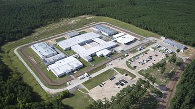 US seeks to turn deportations into an efficient business ‘like Amazon’