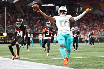 Dolphins Dominate in Atlanta: Tua Leads the Charge in 34-10 Victory
